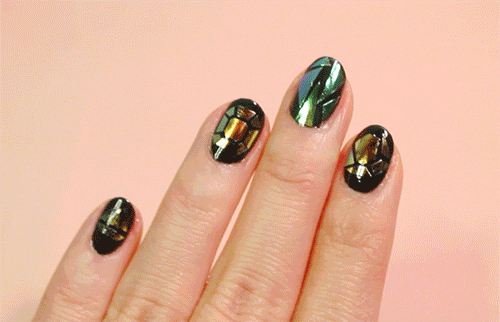 Shattered-Glass-Nails
