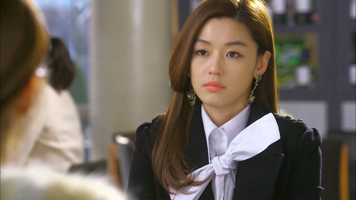 Cheon Song Yi in My Love from the Star