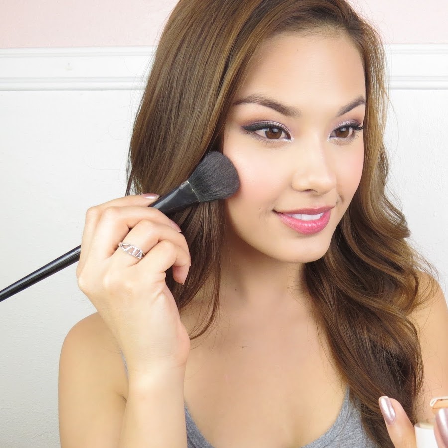 5 Korean  Beauty  Bloggers To Follow Right Now 