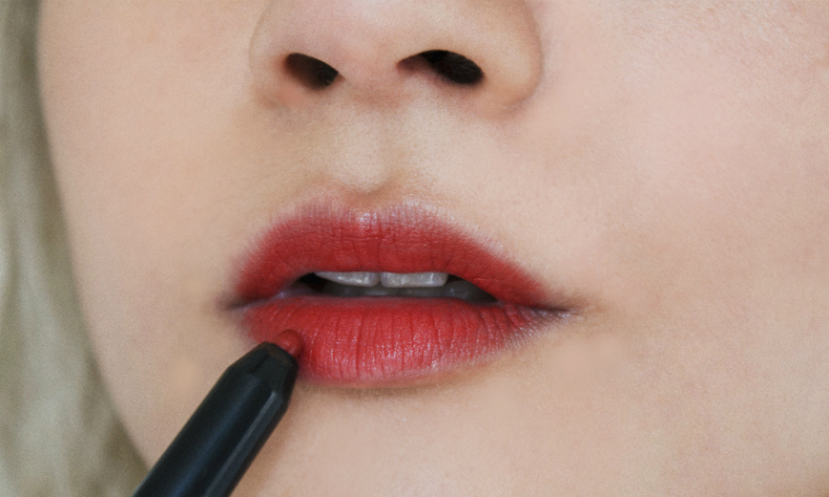 How to do the rough red lip, step 1