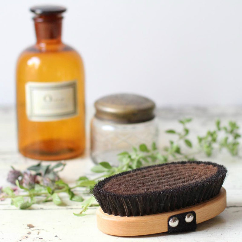 Everything You Should Know About Dry Brushing