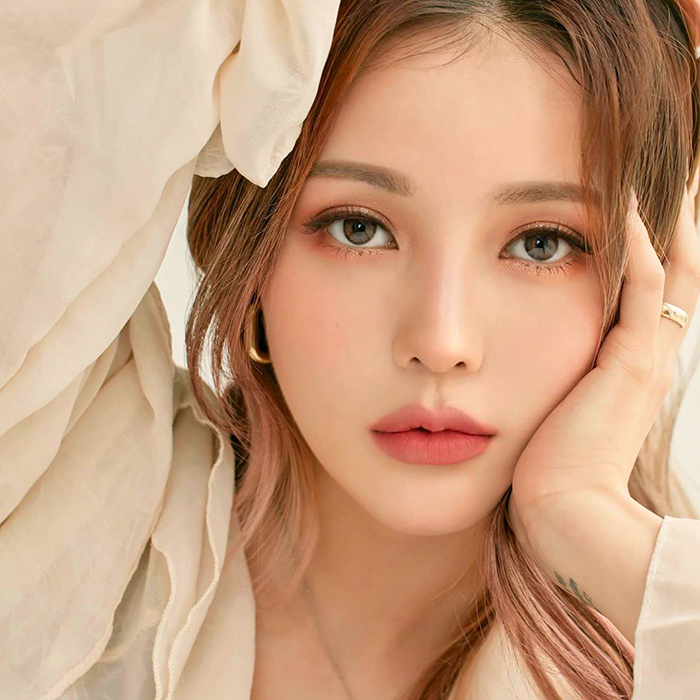  Korean  Makeup  Trends Fall 2022